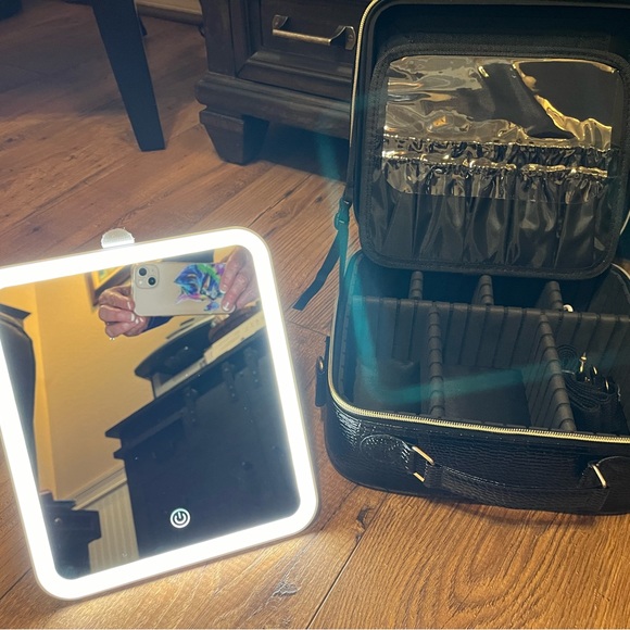 Travel Makeup Bag with Mirror - Picture 5 of 8